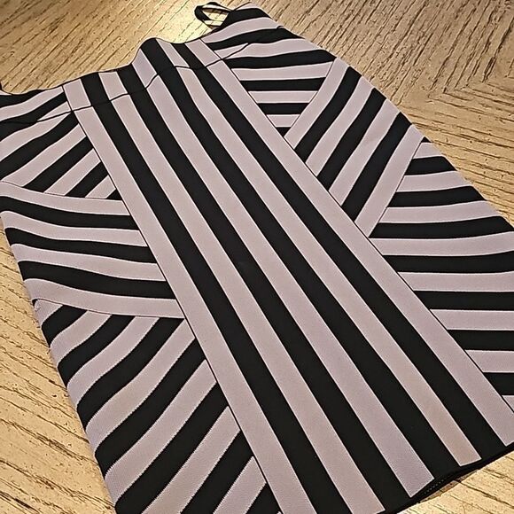 BCBGMaxazria size S stripe pencil bandage skirt - Picture 9 of 10